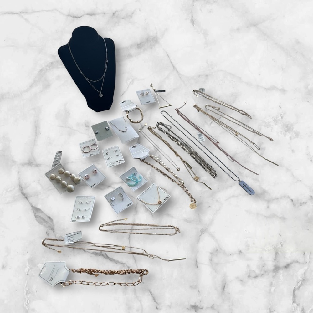 Sterling Forever Jewelry Bundle 125$